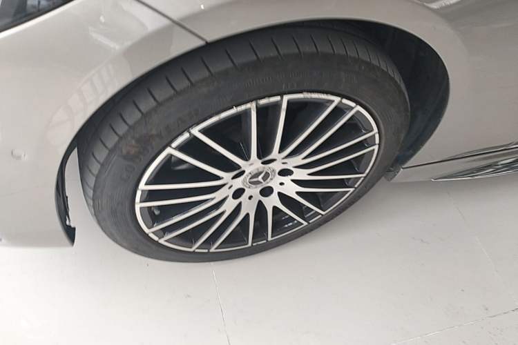 Used Mercedes-Benz C-Class 2022 C 260 L Sport Edition Left Front Wheel Hub