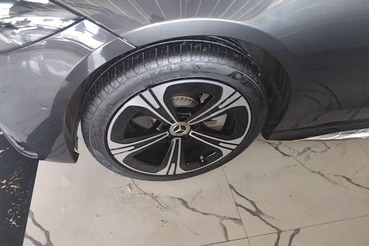 Used Mercedes-Benz C-Class 2022 C 260 L Obsidian Night Sport Edition Left Front Wheel Hub