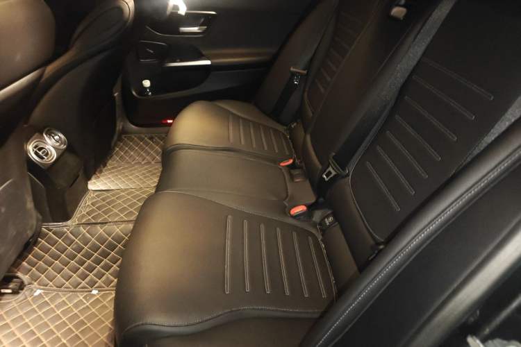 Used Mercedes-Benz C-Class 2022 C 200 L Sport Edition Left Rear Seat