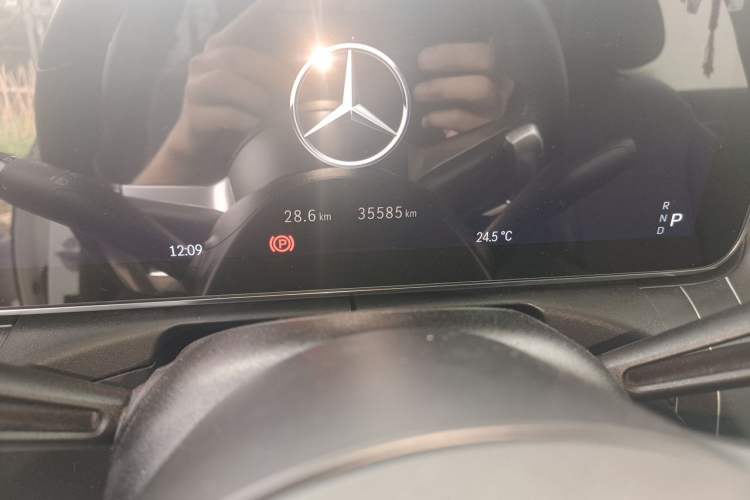 Used Mercedes-Benz C-Class 2022 C 260 L Obsidian Night Sport Edition Odometer Close Up