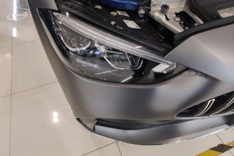 Used Mercedes-Benz C-Class 2022 C 200 L Sport Edition Right Front Headlight
