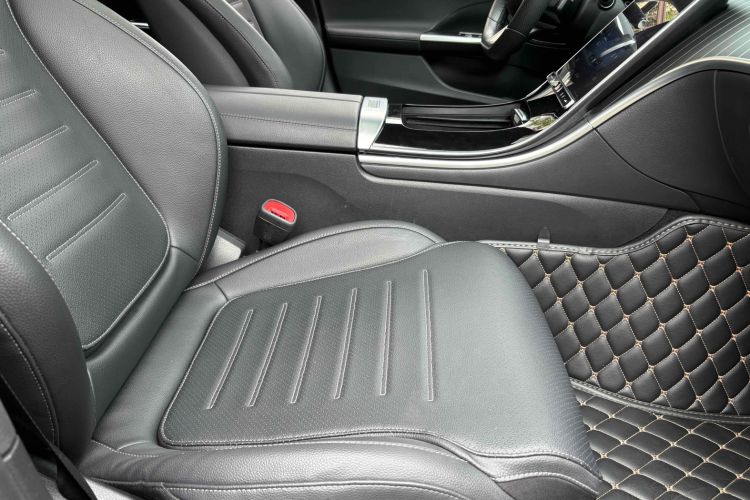 Used Mercedes-Benz C-Class 2022 C 200 L Sport Edition Right Front Seat
