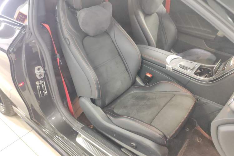 Used Mercedes-Benz C-Class 2022 Refreshed C 260 Coupe Right Front Seat