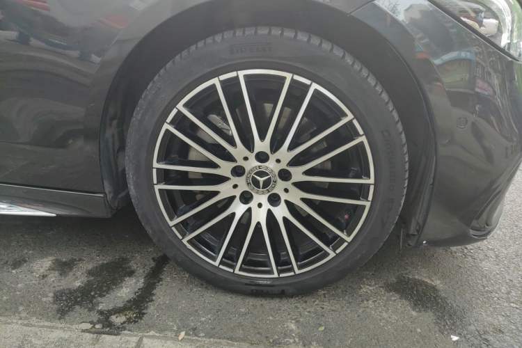 Used Mercedes-Benz C-Class 2022 C 260 L Sport Edition Right Front Wheel Hub