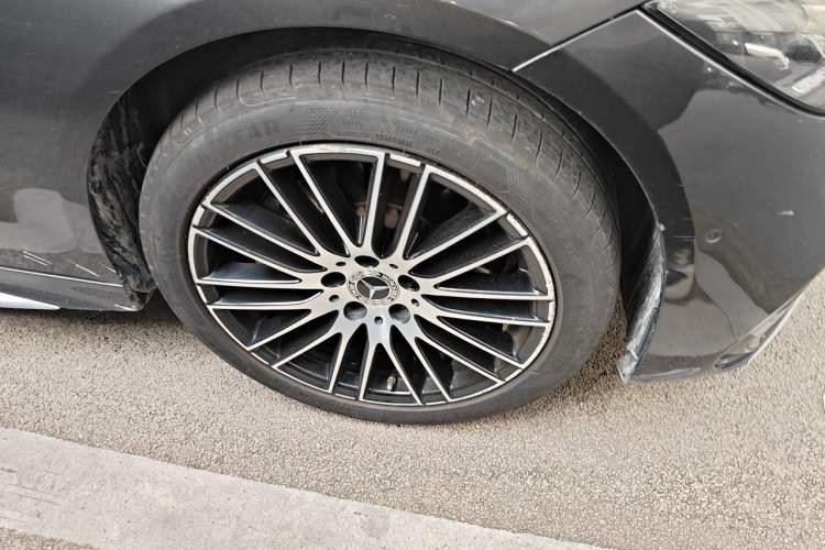 Used Mercedes-Benz C-Class 2022 C 260 L Sport Edition Right Front Wheel Hub