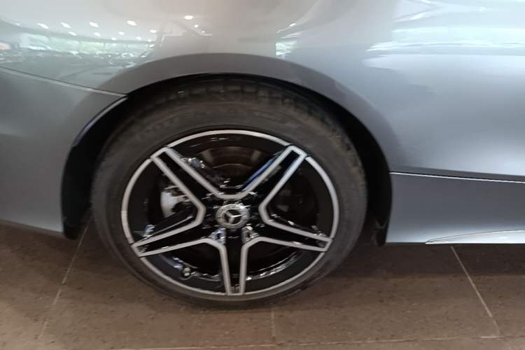 Used Mercedes-Benz C-Class 2022 Refreshed C 260 Coupe Right Rear Wheel Hub