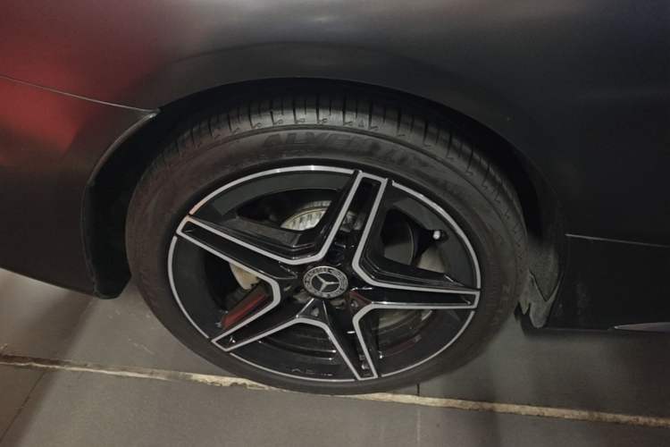 Used Mercedes-Benz C-Class 2022 C 260 Coupe Right Rear Wheel Hub