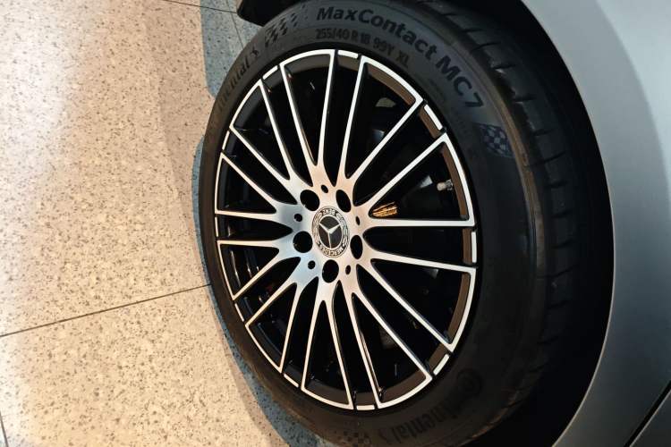 Used Mercedes-Benz C-Class 2022 Restyled C 260 L Sport Edition Right Rear Wheel Hub