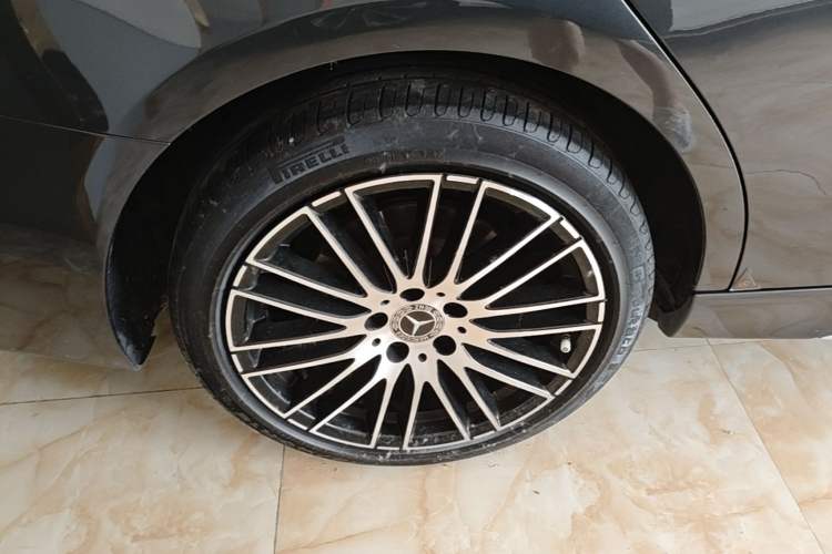 Used Mercedes-Benz C-Class 2022 C 260 L Sport Edition Right Rear Wheel Hub