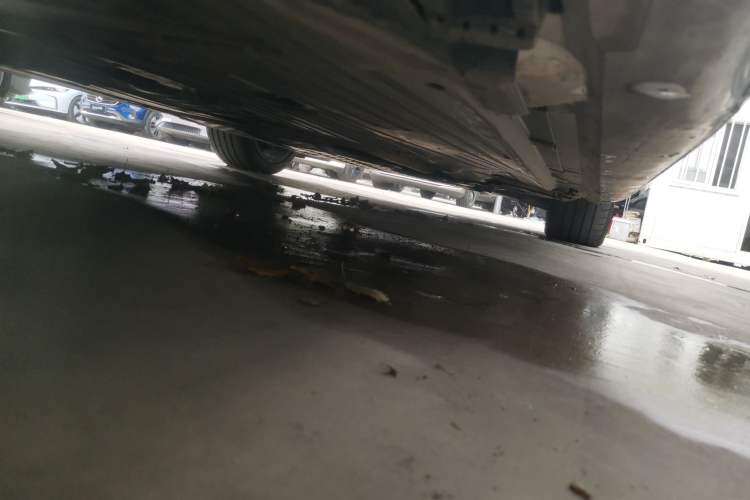 Used Mercedes-Benz C-Class 2022 Restyled C 260 L Sport Edition Right Side Sill