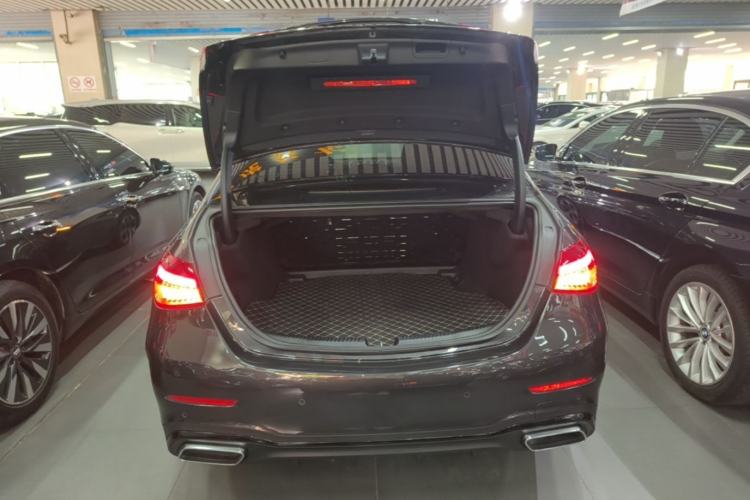 Used Mercedes-Benz C-Class 2022 Revised C 260 L Starry Night Sport Edition Trunk