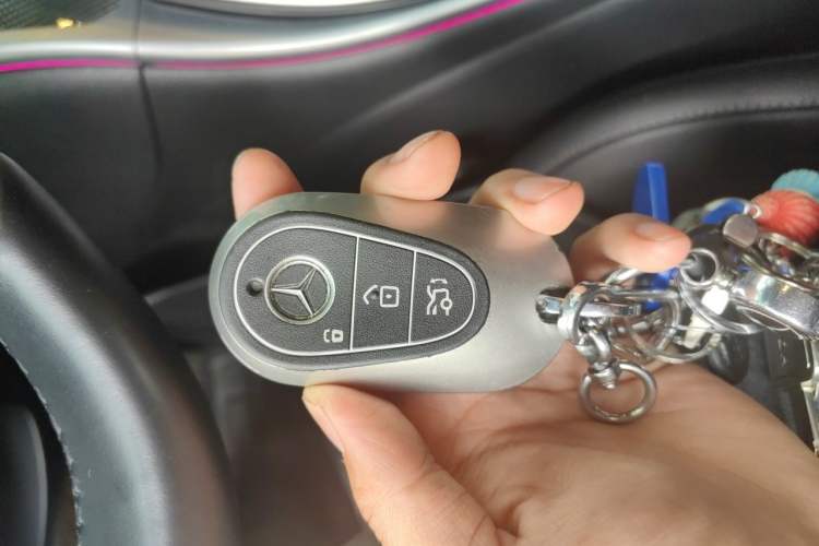 Used Mercedes-Benz C-Class 2022 C 260 L Sport Edition Vehicle Key