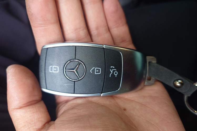 Used Mercedes-Benz C-Class 2022 Refreshed C 260 Coupe Vehicle Key