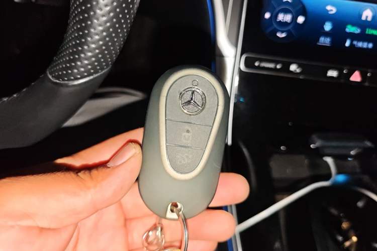 Used Mercedes-Benz C-Class 2022 C 260 L Sport Edition Vehicle Key