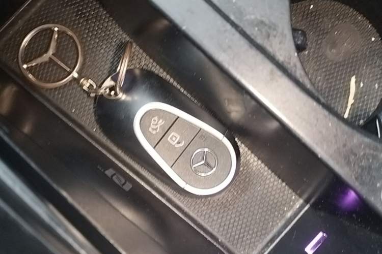 Used Mercedes-Benz C-Class 2022 C 260 L Sport Edition Vehicle Key
