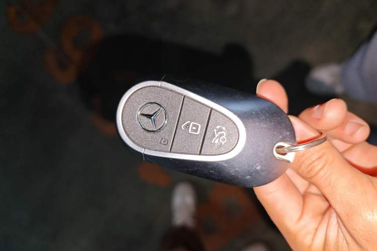Used Mercedes-Benz C-Class 2022 Restyled C 260 L Sport Edition Vehicle Key