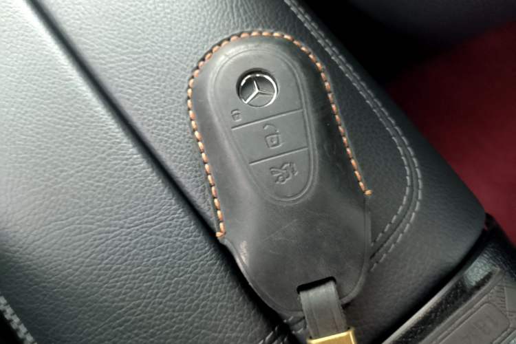 Used Mercedes-Benz C-Class 2022 Revised C 260 L Starry Night Sport Edition Vehicle Key