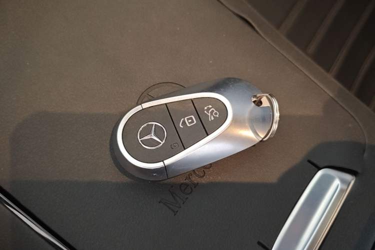 Used Mercedes-Benz C-Class 2022 C 260 L Sport Edition Vehicle Key