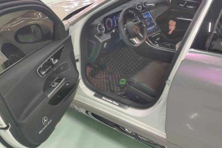 Used Mercedes-Benz C-Class 2022 Restyled C 260 L Sport Edition Driver Seat
