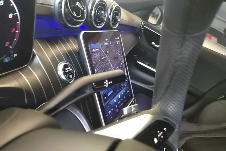 Used Mercedes-Benz C-Class 2022 Restyled C 200 L Sport Edition Gear Lever