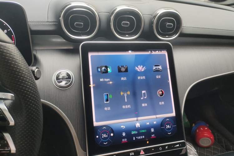 Used Mercedes-Benz C-Class 2022 Restyled C 200 L Sport Edition Audio And AC Panel
