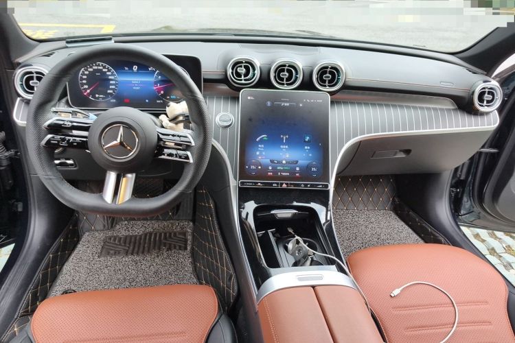 Used Mercedes-Benz C-Class 2022 C 200 L Sport Edition Center Console