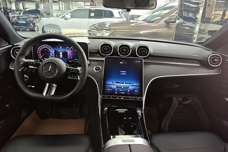 Used Mercedes-Benz C-Class 2022 C 200 L Sport Edition Center Console