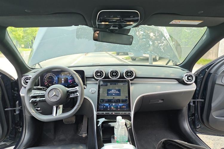 Used Mercedes-Benz C-Class 2022 C 260 L Obsidian Night Sport Edition Center Console