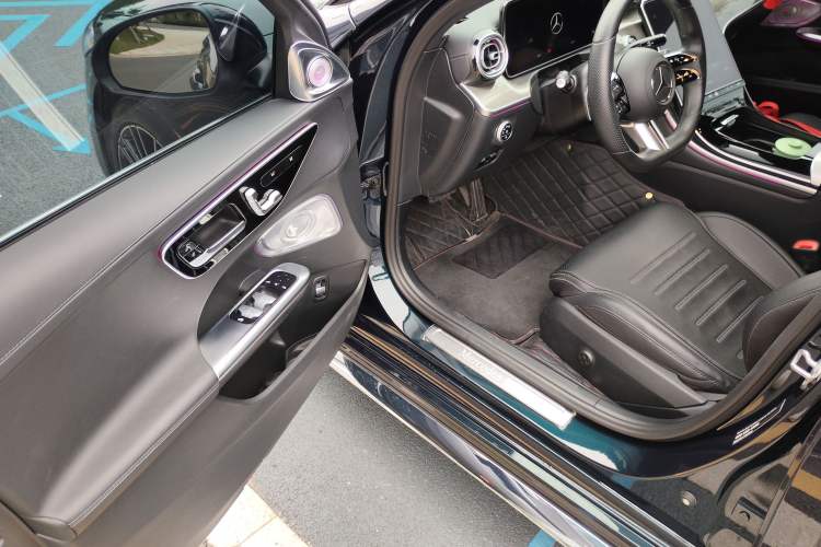Used Mercedes-Benz C-Class 2022 Restyled C 260 L Sport Edition Driver Seat