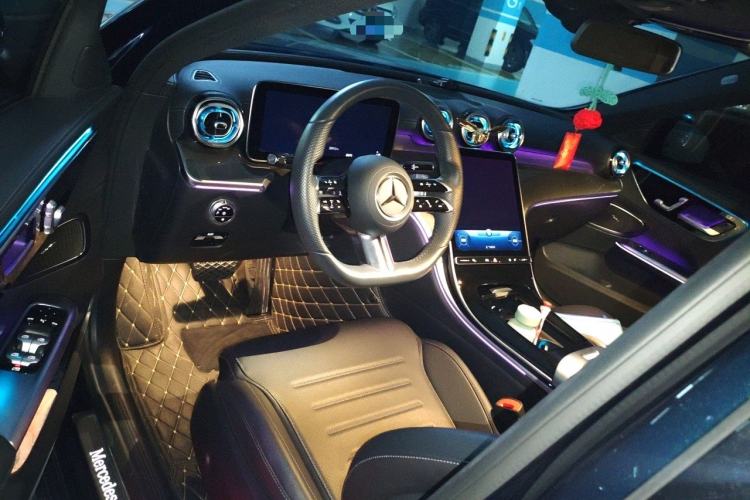 Used Mercedes-Benz C-Class 2022 C 260 L Sport Edition Driver Seat