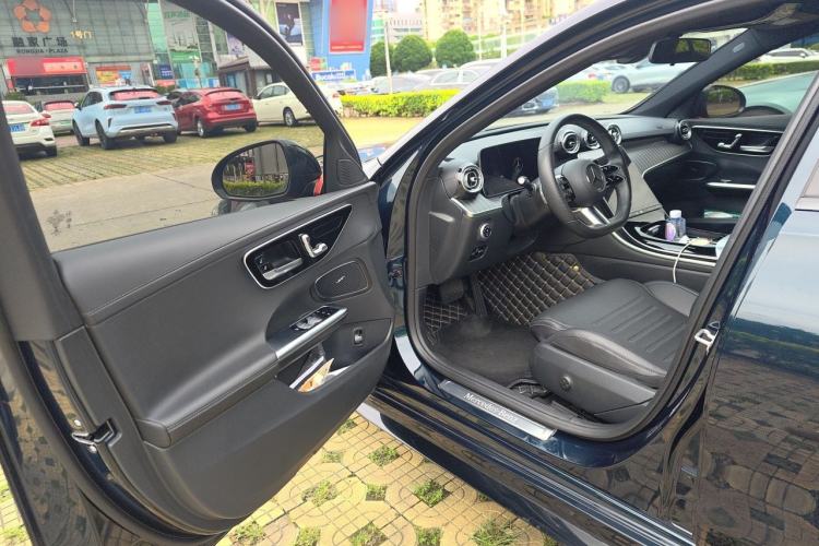 Used Mercedes-Benz C-Class 2022 C 260 L Driver Seat