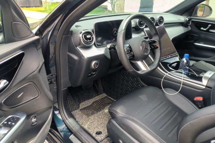 Used Mercedes-Benz C-Class 2022 Restyled C 200 L Sport Edition Driver Seat