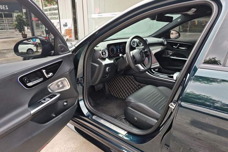 Used Mercedes-Benz C-Class 2022 Revised C 260 L Starry Night Sport Edition Driver Seat