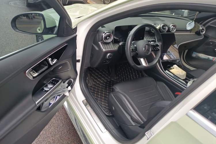 Used Mercedes-Benz C-Class 2022 C 260 L Sport Edition Driver Seat