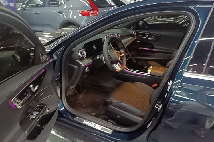 Used Mercedes-Benz C-Class 2022 Restyled C 260 L Sport Edition Driver Seat