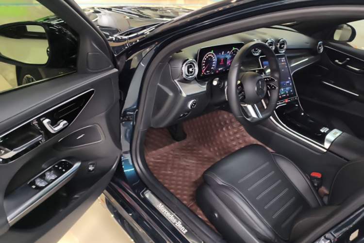 Used Mercedes-Benz C-Class 2022 C 260 L Sport Edition Driver Seat