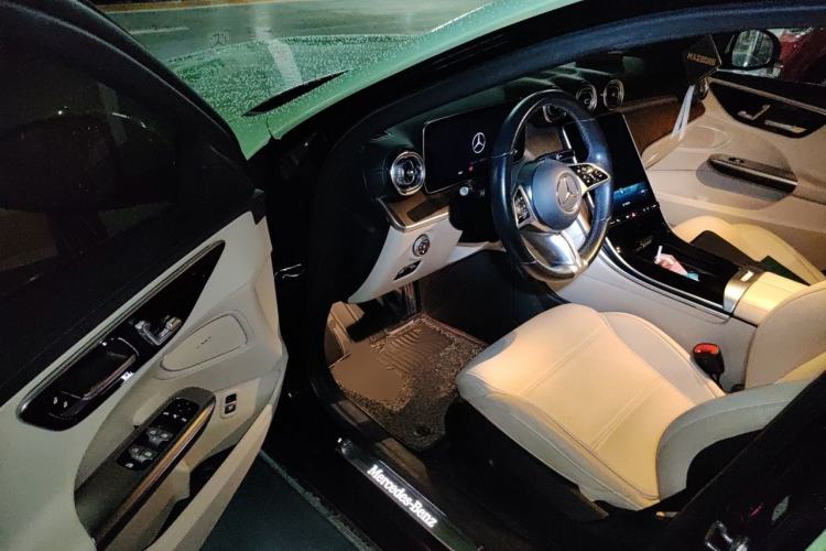 Used Mercedes-Benz C-Class 2022 Facelift C 260 L Driver Seat