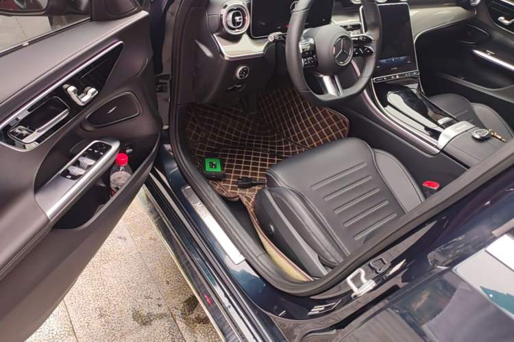 Used Mercedes-Benz C-Class 2022 Restyled C 260 L Sport Edition Driver Seat