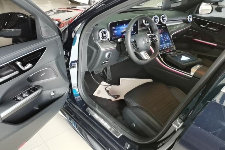 Used Mercedes-Benz C-Class 2022 C 260 L Sport Edition Driver Seat