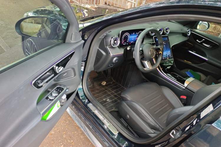 Used Mercedes-Benz C-Class 2022 Restyled C 260 L Sport Edition Driver Seat