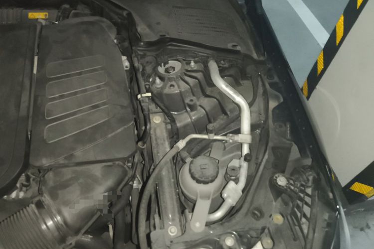 Used Mercedes-Benz C-Class 2022 C 200 L Sport Edition Engine Bay Left