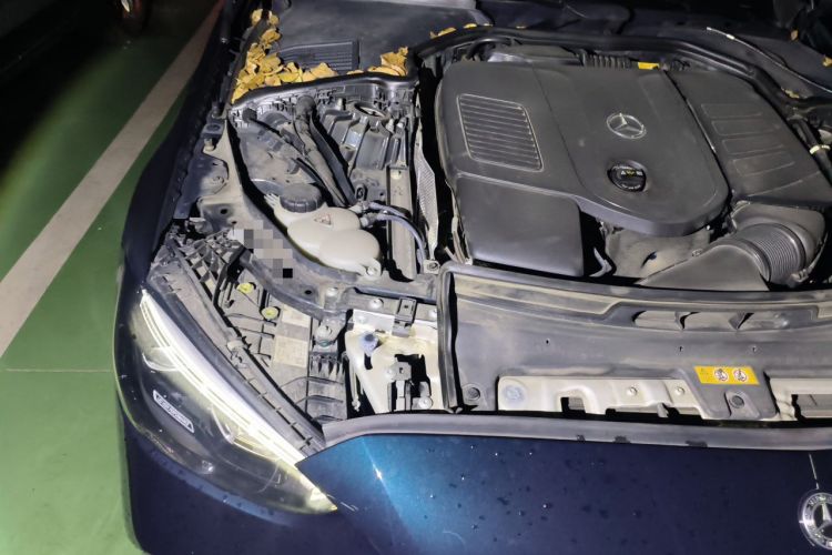 Used Mercedes-Benz C-Class 2022 C 260 L Sport Edition Engine Bay Right