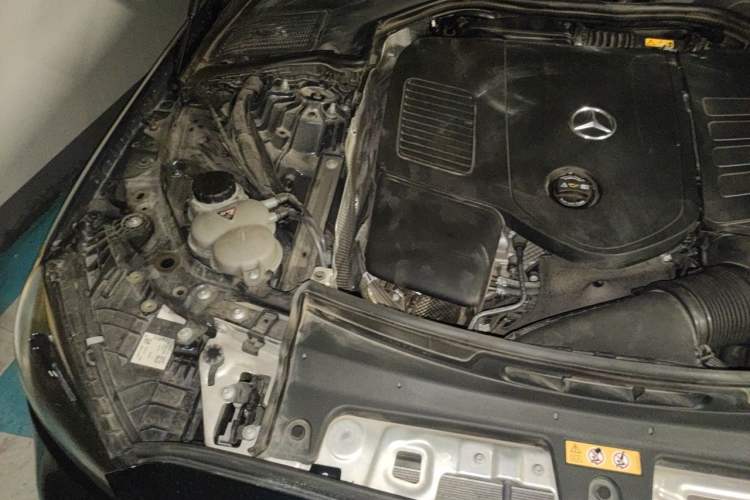 Used Mercedes-Benz C-Class 2022 C 260 L Sport Edition Engine Bay Right