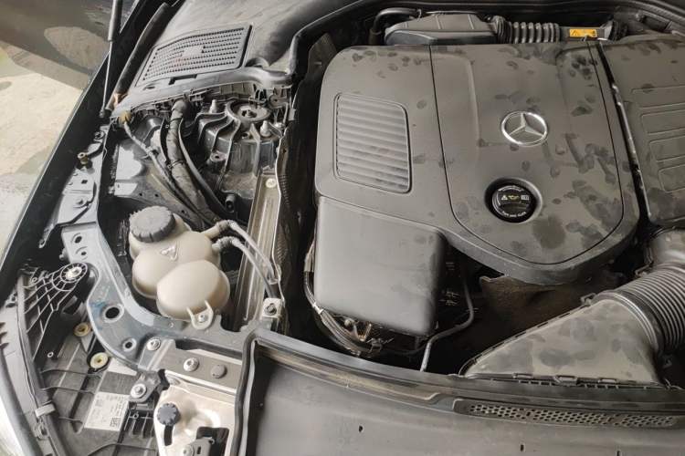 Used Mercedes-Benz C-Class 2022 C 260 L Sport Edition Engine Bay Right