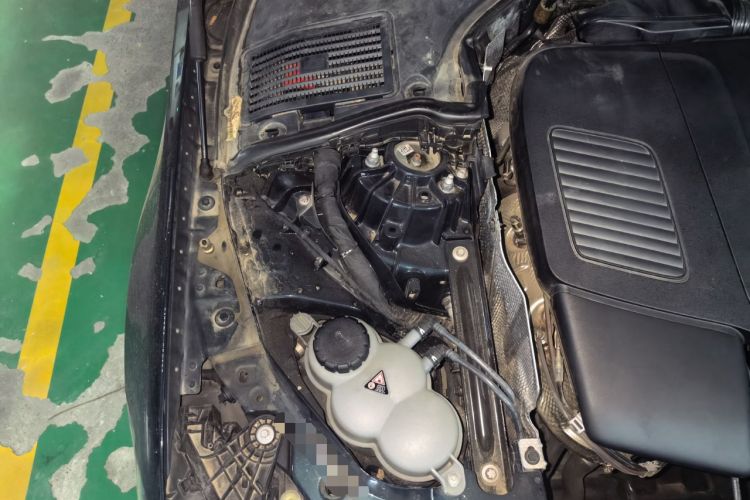 Used Mercedes-Benz C-Class 2022 C 260 L Sport Edition Engine Bay Right