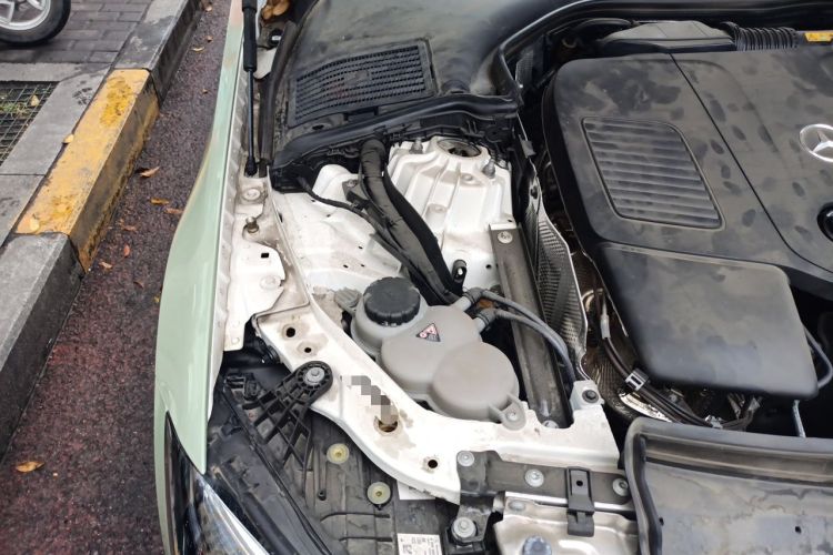 Used Mercedes-Benz C-Class 2022 C 260 L Sport Edition Engine Bay Right