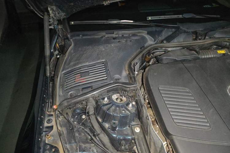 Used Mercedes-Benz C-Class 2022 Revised C 260 L Starry Night Sport Edition Engine Bay Right