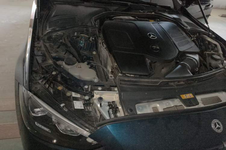 Used Mercedes-Benz C-Class 2022 C 200 L Sport Edition Engine Bay Right