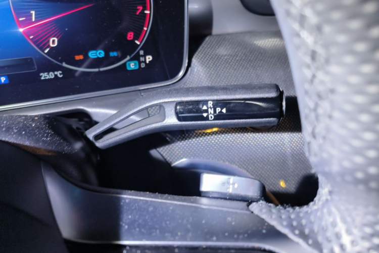 Used Mercedes-Benz C-Class 2022 C 260 L Sport Edition Gear Lever
