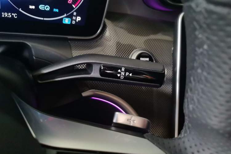 Used Mercedes-Benz C-Class 2022 Restyled C 260 L Sport Edition Gear Lever